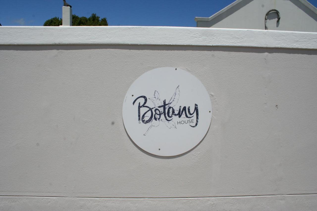 Botany House, In The Heart Of Hermanus Villa Bagian luar foto